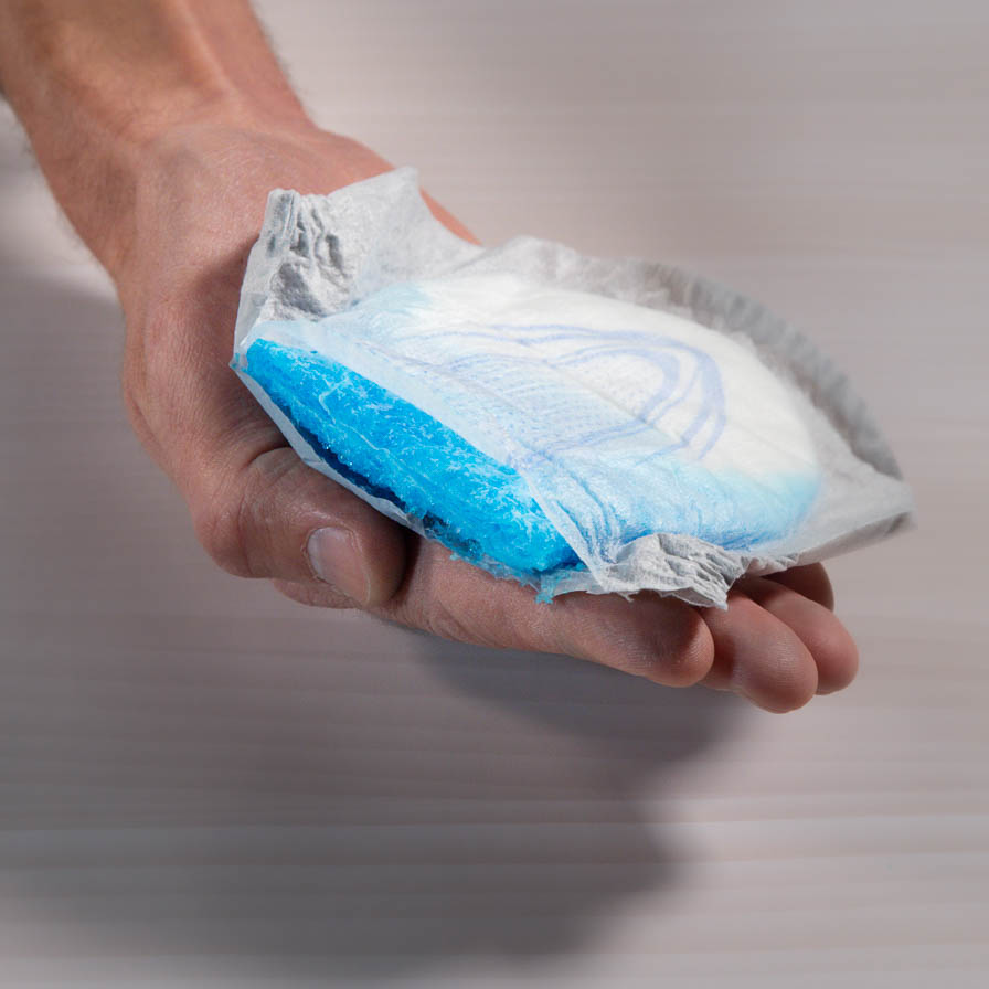 Depend® Incontinence Guards for Men Feature: by wicking away wetness & turning liquid to gel 